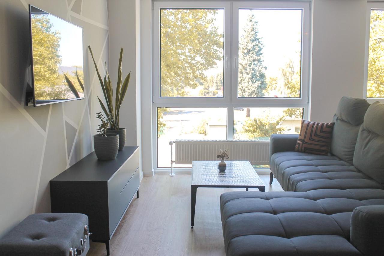 New York Apartment - Fuer Freunde & Familien, Stadtnah, Parkplatz, E-Ladestation, Gitterbox Fuer Fahrraeder, Fitnessstudio, Digitale Gaestemappe Mit Restaurant- Und Unternehmenstipps Κόμπλεντς Εξωτερικό φωτογραφία
